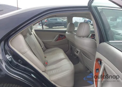 2011 Toyota Camry Xle z USA, uszkodzony, nr VIN 4T4BF3EK8BR147697